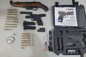 Polícia Militar apreende garrucha em Bragança Paulista e homem acusado de violência doméstica (Foto: Divulgação/ PM)