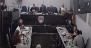 Vereador fala em "amigo do rei" (Foto: Reprodução / YouTube)