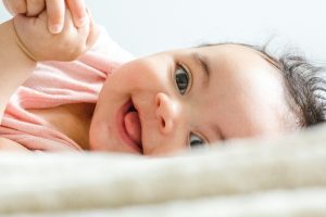 Lista com os nomes de bebês mais registrados no Brasil em 2024