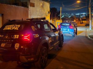 GCM apreende drogas em Bragança Paulista (Foto: Reprodução / SECOM)