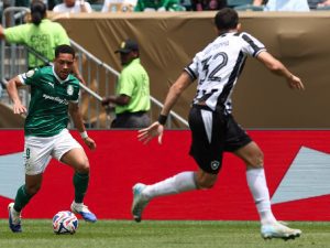 palmeiras botafogo mundial clubes vitor roque Cesar Greco Palmeiras