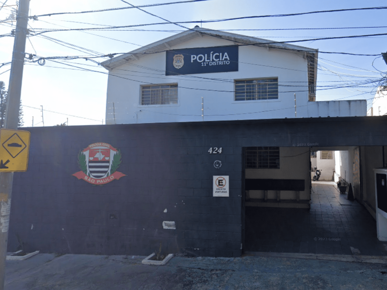 Criança morre após mãe usar lança-perfume antes de amamentar
