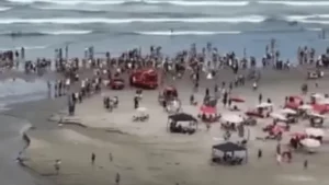 aglomeração por afogamento em praia grande
