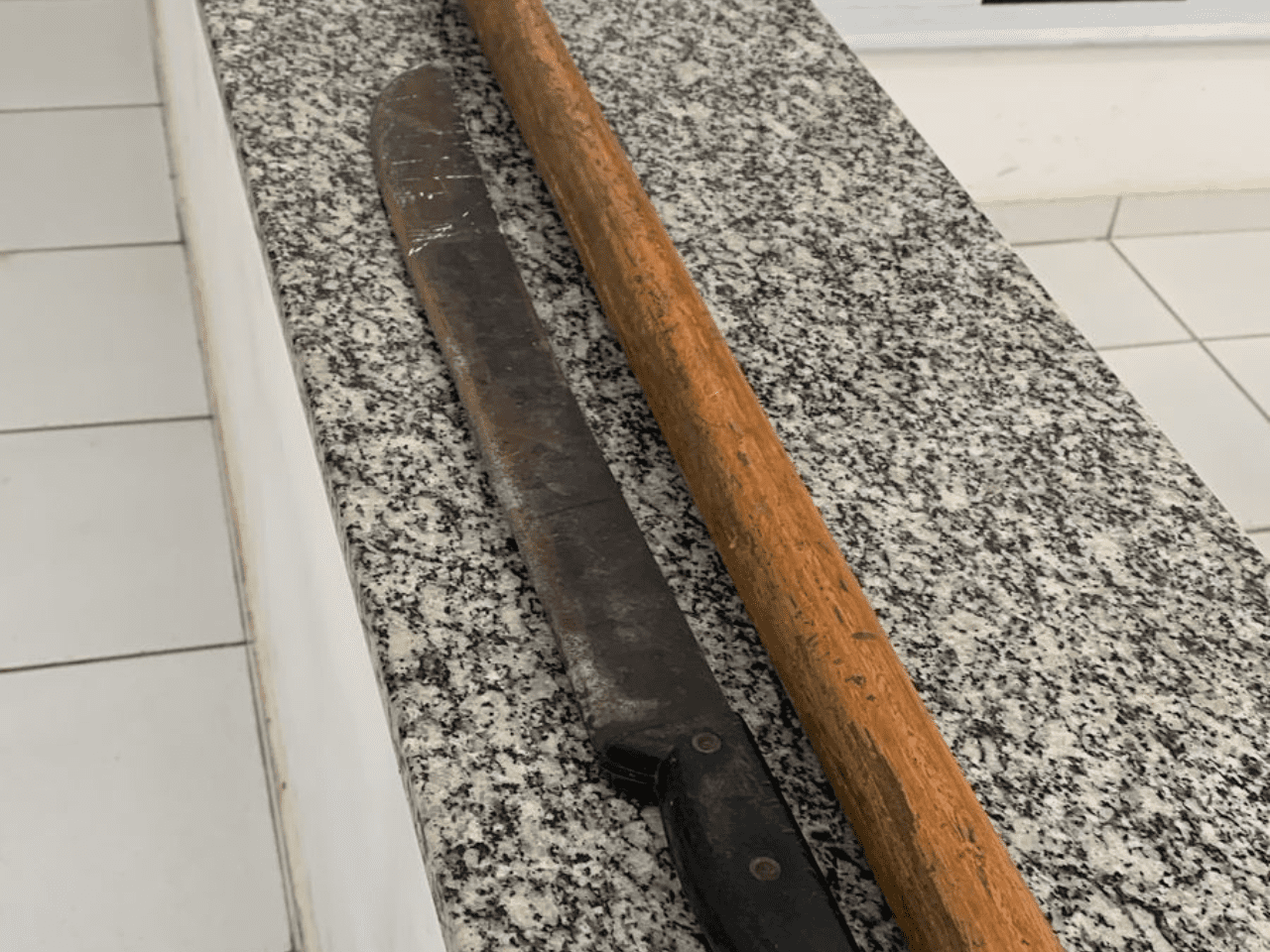 idoso é preso após tentar matar irmão