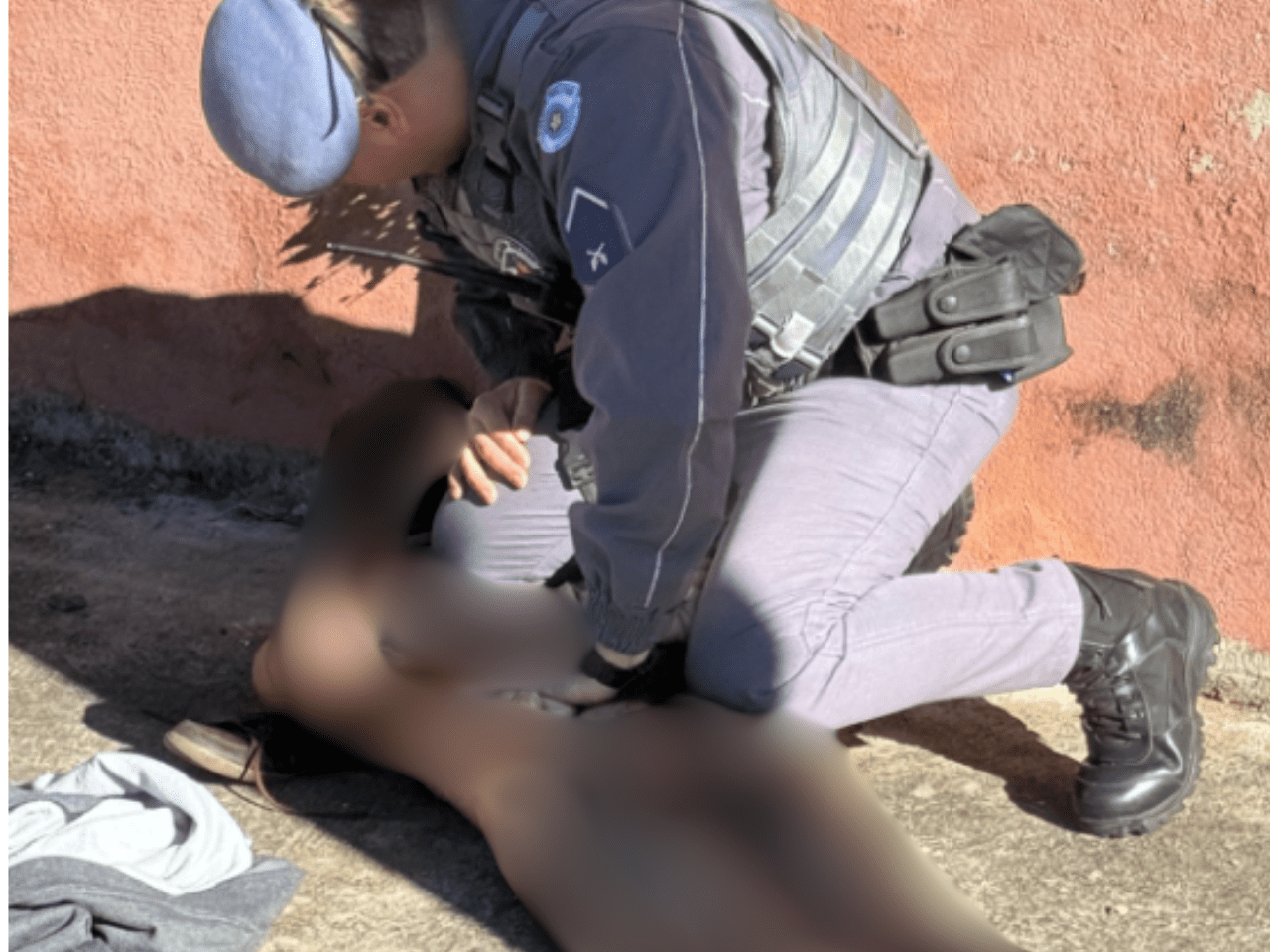 Homem pelado em Bragança Paulista (Foto: Reprodução / Celso Ricardo)