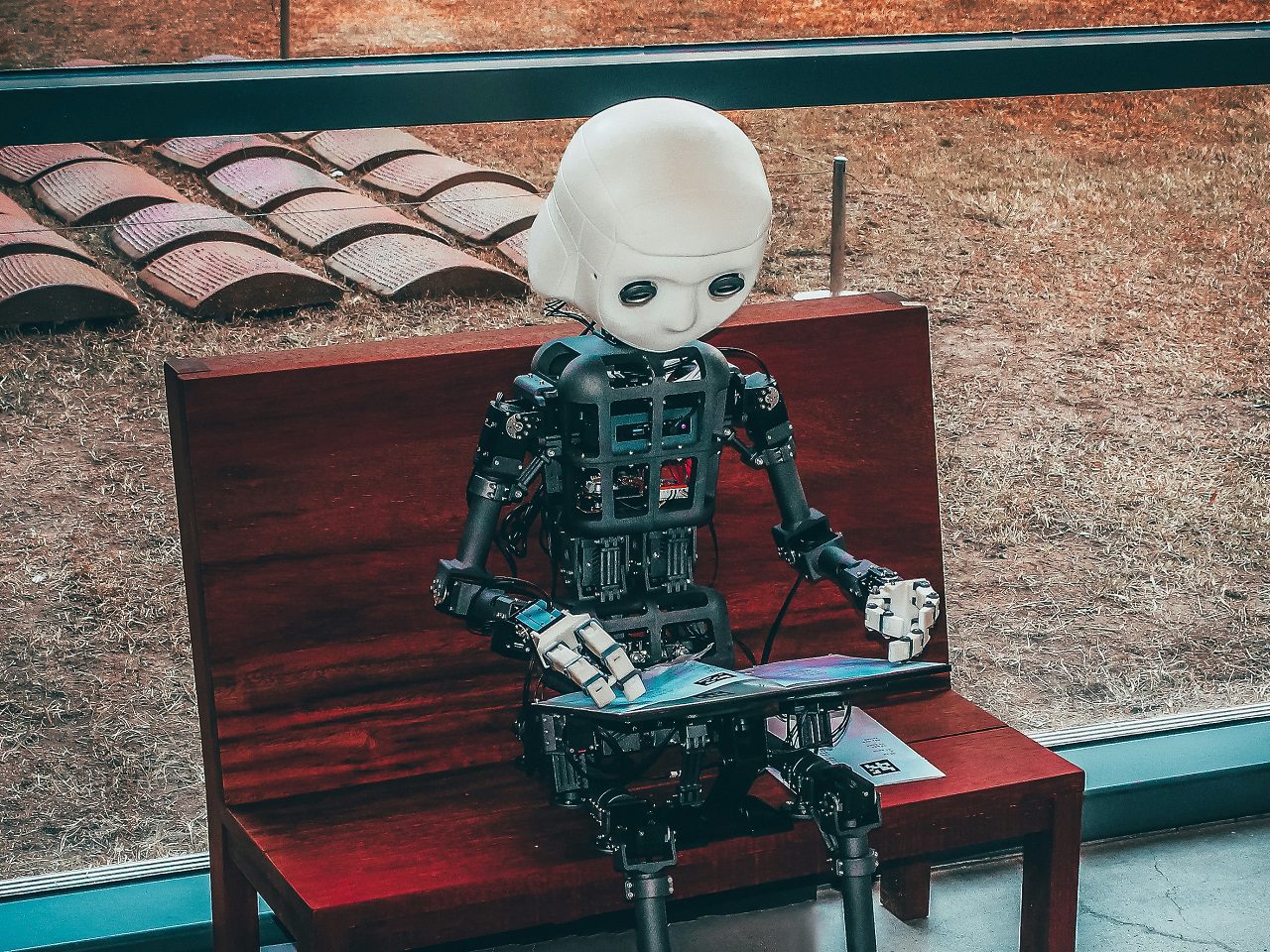Andrea De Santis Unsplash IA Inteligência Artificial AI robô bot