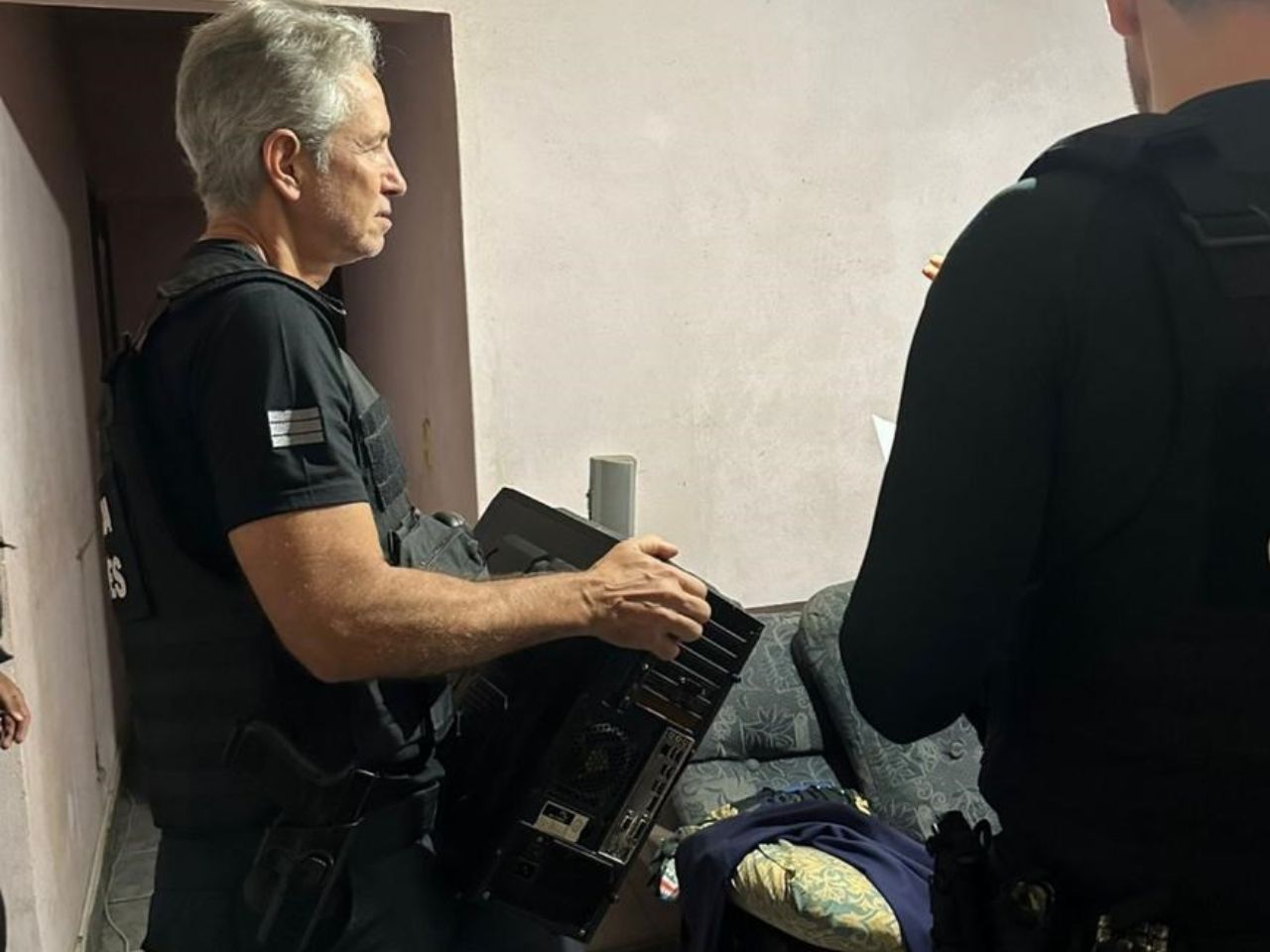 Polícia Civil durante operação no Espirito Santo (Foto: divulgação / PCES)