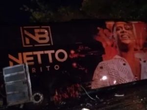 Veículo em que o cantor Netto Britto estava (Foto: reprodução / SBTNews)