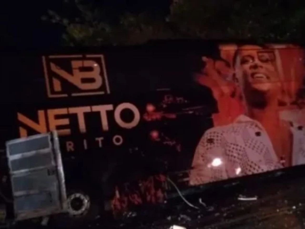 Veículo em que o cantor Netto Britto estava (Foto: reprodução / SBTNews)