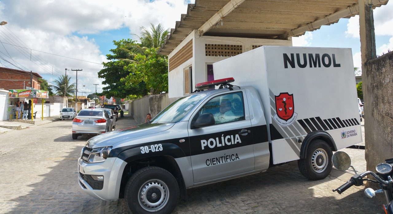 homem mata e arranca língua da irmã após discussão