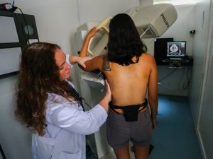 mamografia carreta mulheres saúde Edson Lopes Jr A2 Fotografia