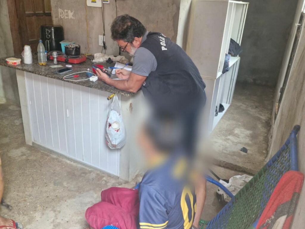 pai é preso suspeito de abusar da filha