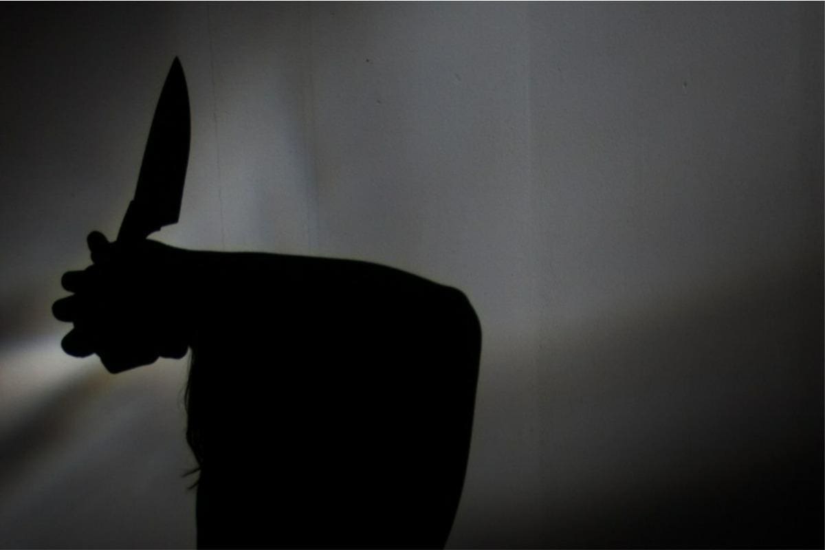 adolescente é apreendido após matar homem com 50 facadas