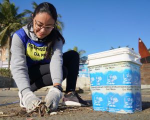 Mutirão de limpeza em Praia Grande. Foto: Will Urbano/Prefeitura de Praia Grande