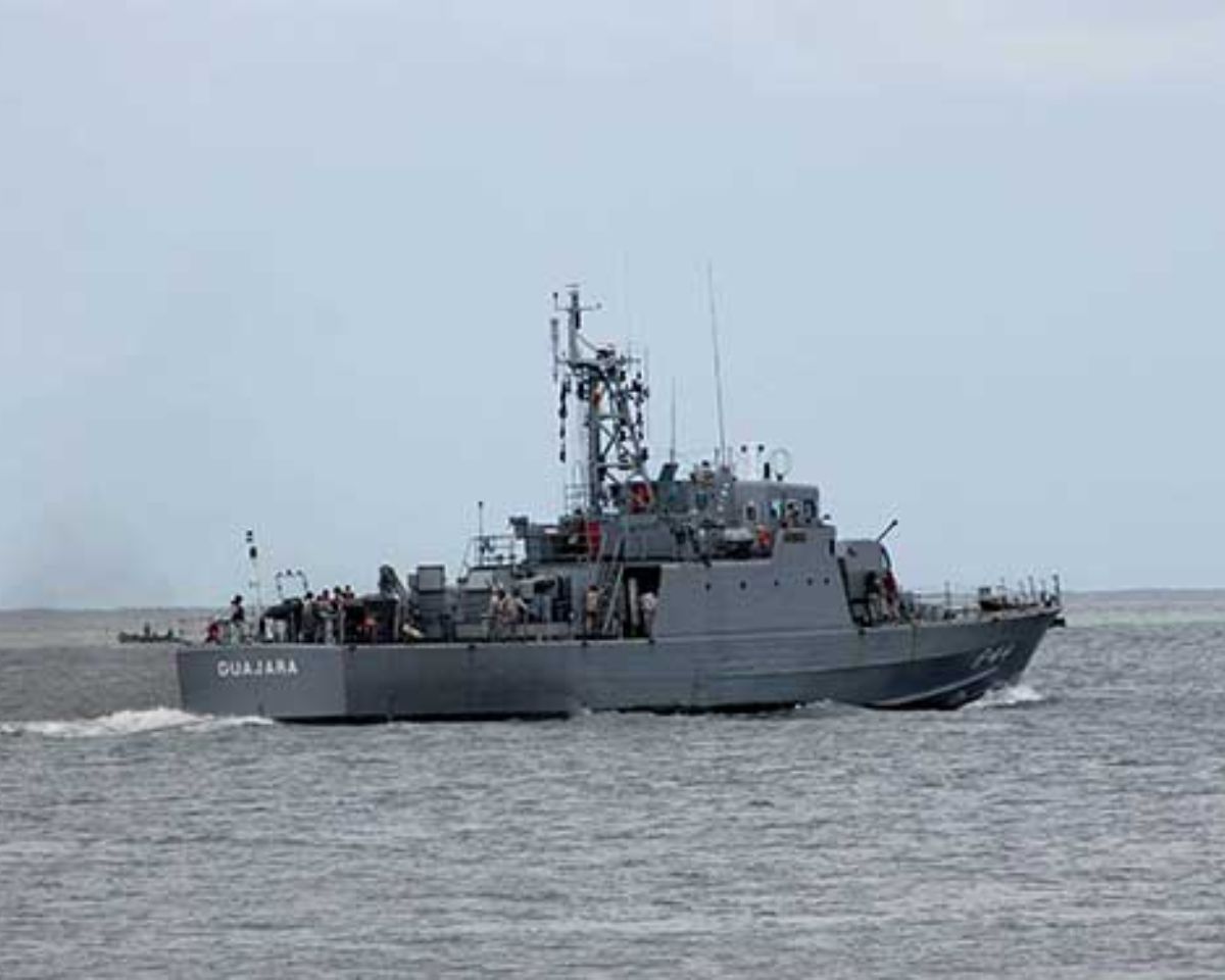 Navio Guajará atua nas buscas da lancha. Foto: Divulgação/Marinha