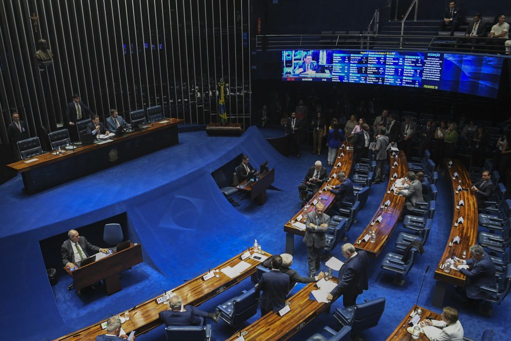 Senado deve votar isenção do Imposto de Renda para quem ganha até R$ 5 mil