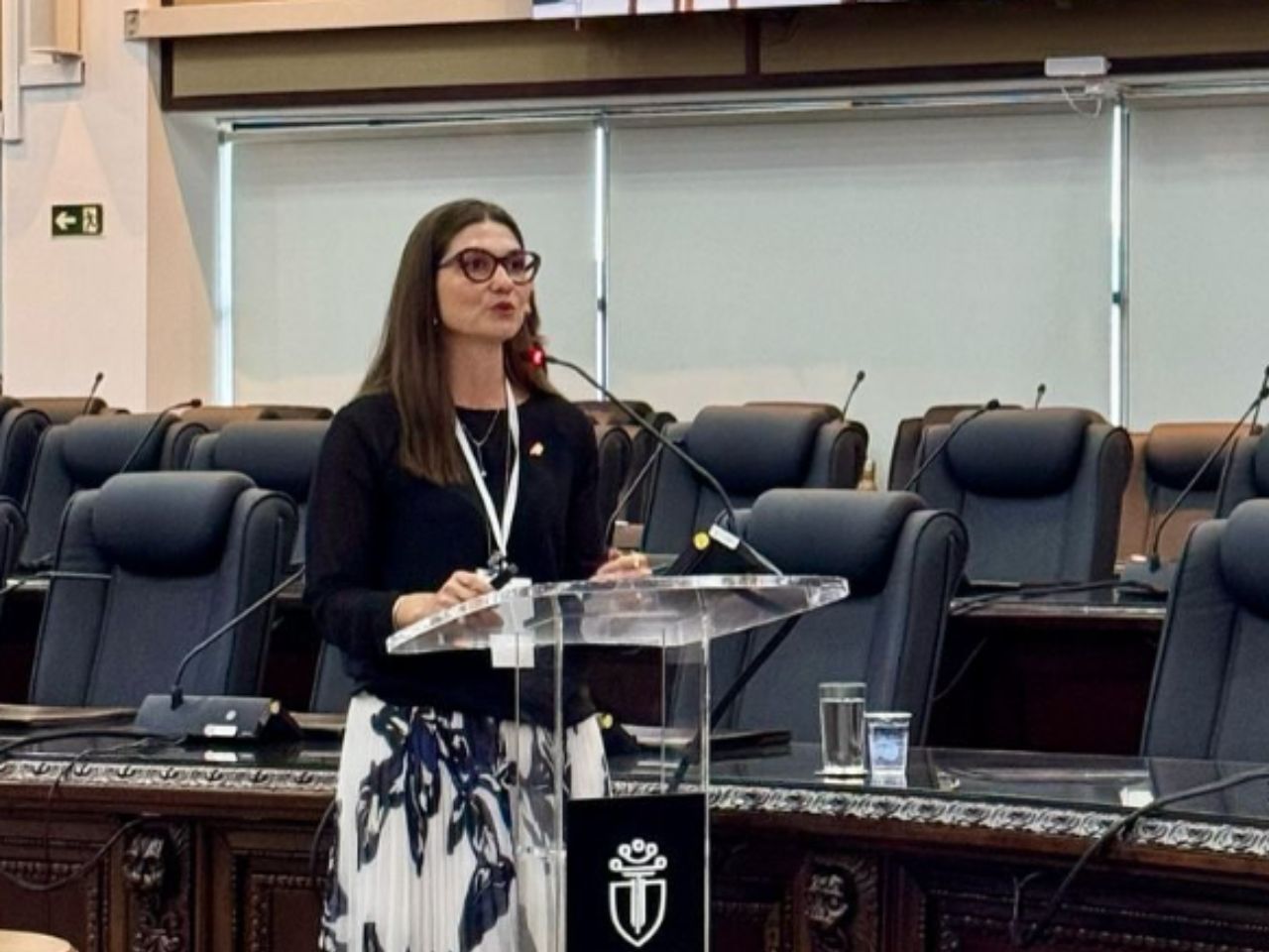 Filha de ministro Edson Fachin é xingada e se torna alvo de cuspes na UFPR (Foto: redes sociais)