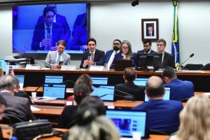 Discussão da nova lei dos portos avança na Câmara