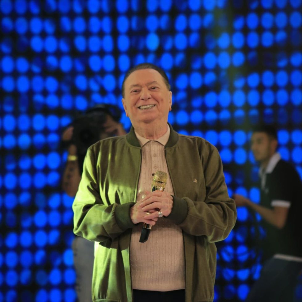 Raul Gil é internado em São Paulo