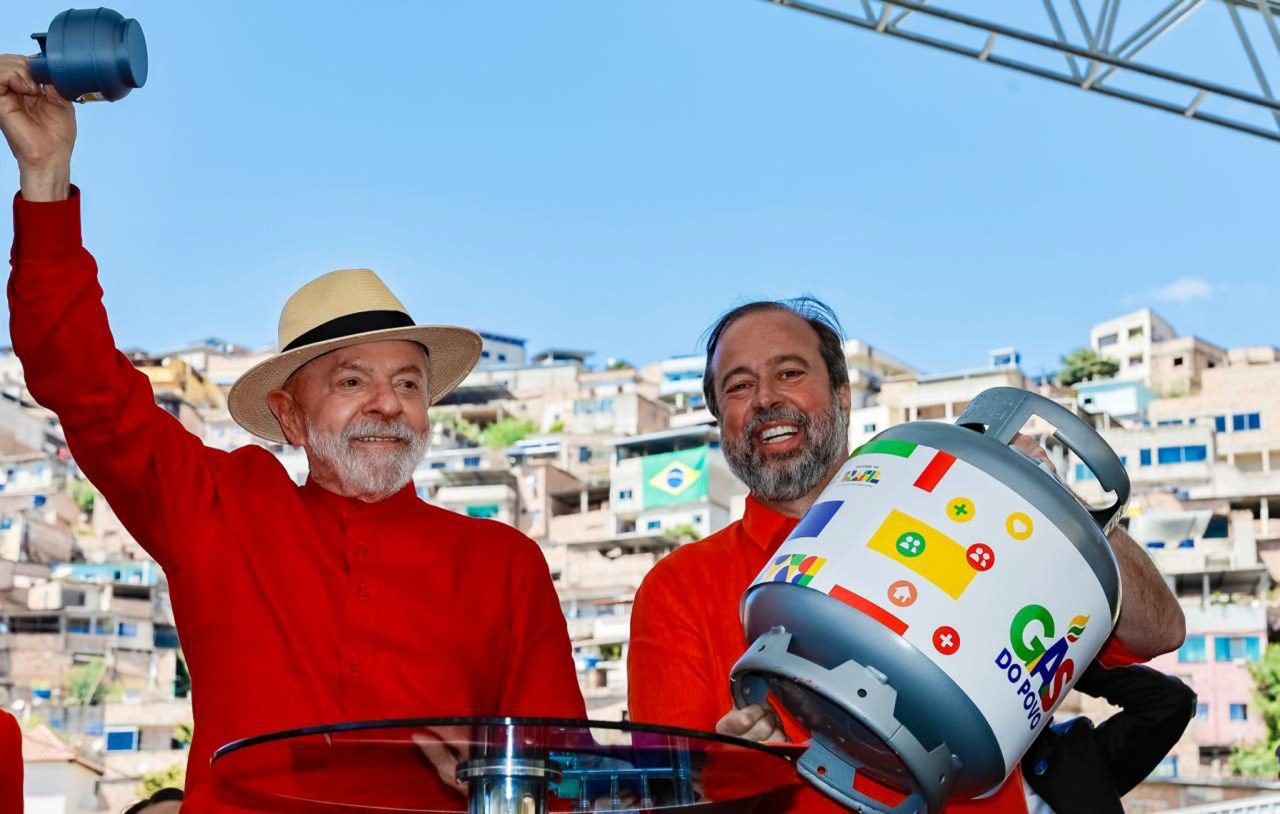 ‘Gás do Povo’: saiba como vai funcionar o benefício com botijão gratuito (Fotos: Ricardo Stuckert / PR)