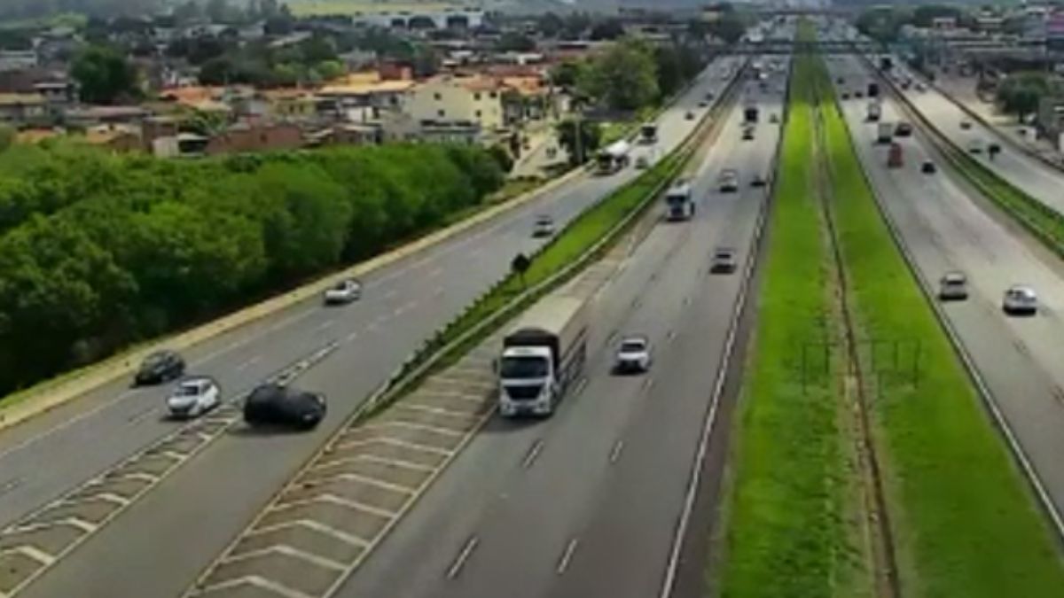 VÍDEO: criança fica gravemente ferida após capotamento na Rodovia Dom Pedro I, em Campinas