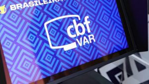 CBF divulga áudio do VAR sobre decisão polêmica entre Bragantino x Grêmio
