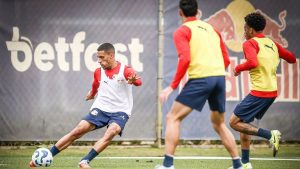 Red Bull Bragantino se prepara para enfrentar o Palmeiras pelo Brasileirão