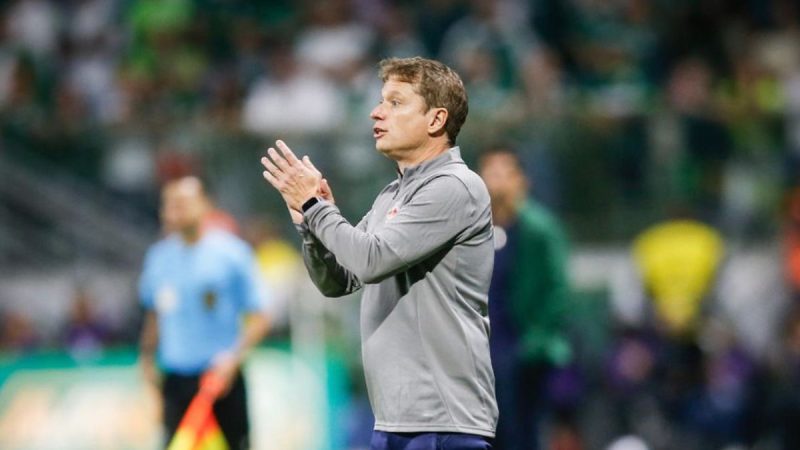 Fernando Seabra não é mais técnico do Bragantino