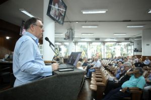 Conselheiros do Santos discutem mudanças no Estatuto do clube - Marcelo Teixeira