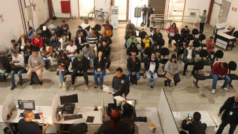 Prefeitura de Santos realiza último mutirão de emprego do ano com 200 vagas