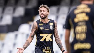 Mesmo machucado, Neymar está relacionado e vai enfrentar o Sport pelo Brasileirão