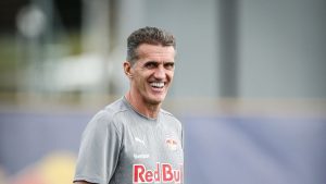 Vagner Mancini explica o motivo para aceitar contrato somente até o final do ano