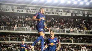 Bragantino vence São Paulo e ainda sonha com uma vaga na Libertadores