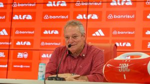 Abel Braga volta ao Inter com fala homofóbica: "Parece time de viado"