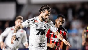 Vitória vence e coloca o Santos na zona de rebaixamento do Brasileirão