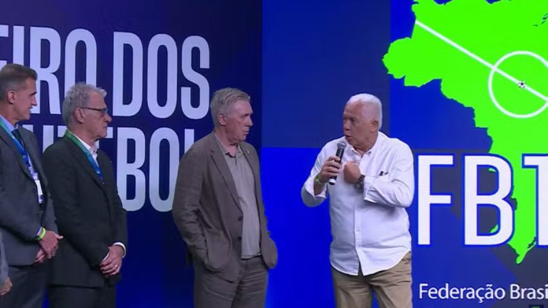 Com a presença de Ancelotti, Leão e Oswaldo de Oliveira criticam técnicos estrangeiros no Brasil