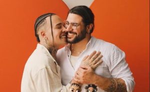 Intérprete de Gloria Groove, oficializa união com seu companheiro de 11 anos
