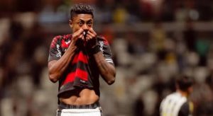 Jogador Bruno Henrique está sendo acionado para fazer reconhecimento de paternidade