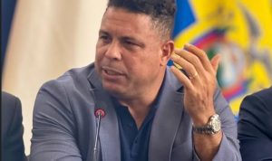 Ronaldo "Fenômeno" revelou que Vampeta tomou seu vinho de 10 mil dólares em copo de plástico