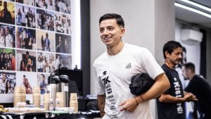 Santos ativa obrigação de compra e Barreal assina contrato até 2028