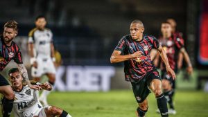 Zenit negocia a contratação de Jhon Jhon, do Bragantino