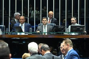 PL da dosimetria que pode reduzir pena de Bolsonaro é aprovado no Senado