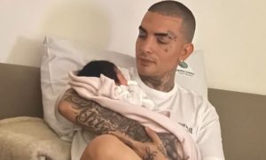 Nasce Yarin, filha do cantor Mc Guimê e Fernanda Stroschein