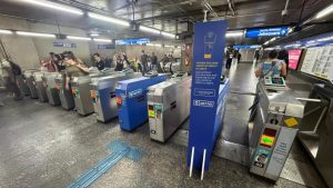 Metrô de São Paulo passa a aceitar pagamento por aproximação com cartão
