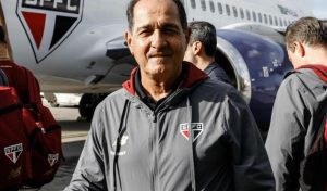 Muricy Ramalho comemora seus 70 anos com festão ao lado de celebridades