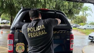 PMs são presos suspeitos de vazar informações de operação contra o CV
