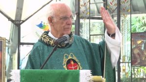 Arquidiocese de SP interrompe transmissões de missas de padre Júlio Lancellotti