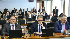 Senado aprova PL Antifacção; projeto retorna à Câmara com caráter de urgência