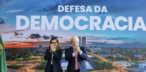 Lula veta projeto que reduziria penas do 8/1, incluindo as de Jair Bolsonaro