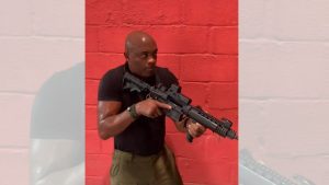 Anderson Silva mostra rotina de treinos para se tornar policial nos EUA